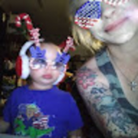 Meet your Posher, Fallon - Picture 1 of 1